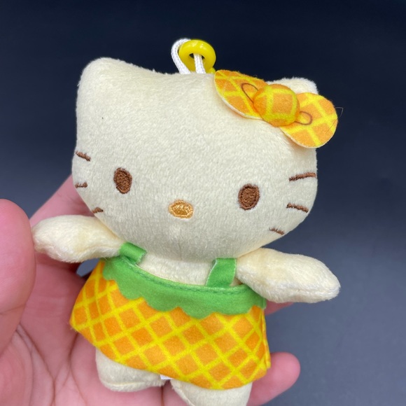 Hello Kitty plush dangler pineapple 4 inch - Picture 3 of 4